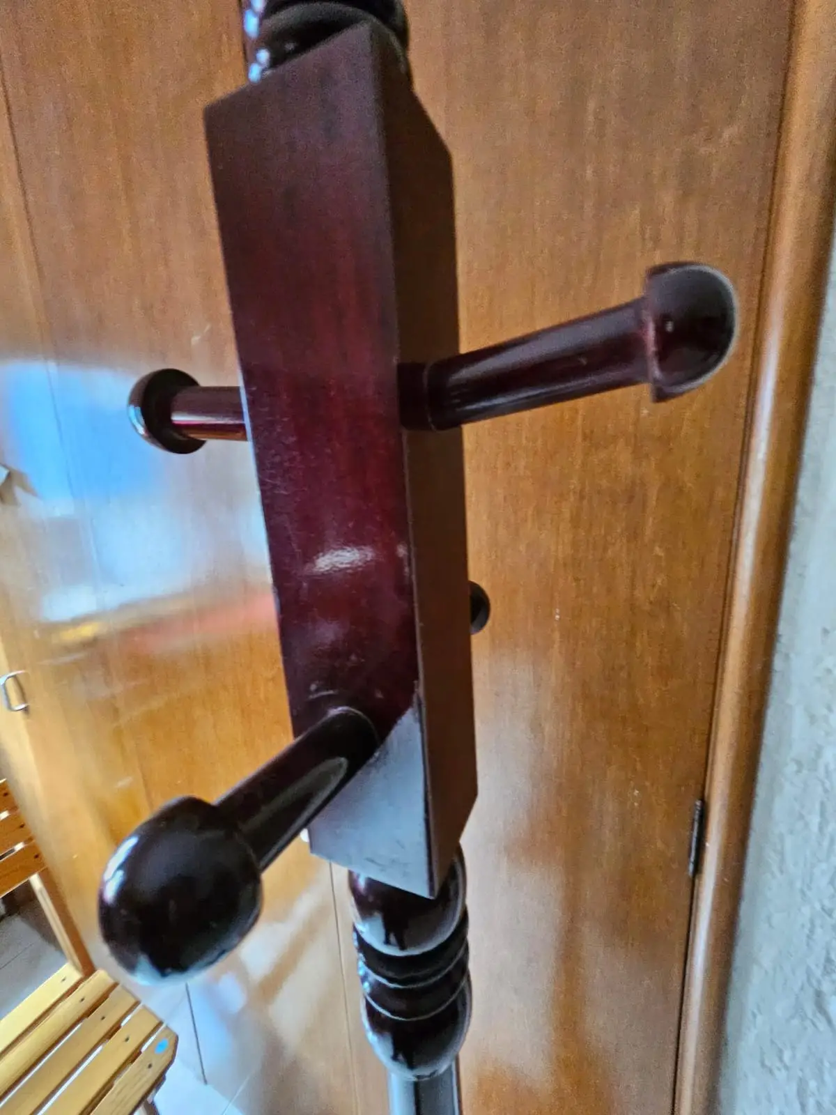 Perchero de madera — foto 2