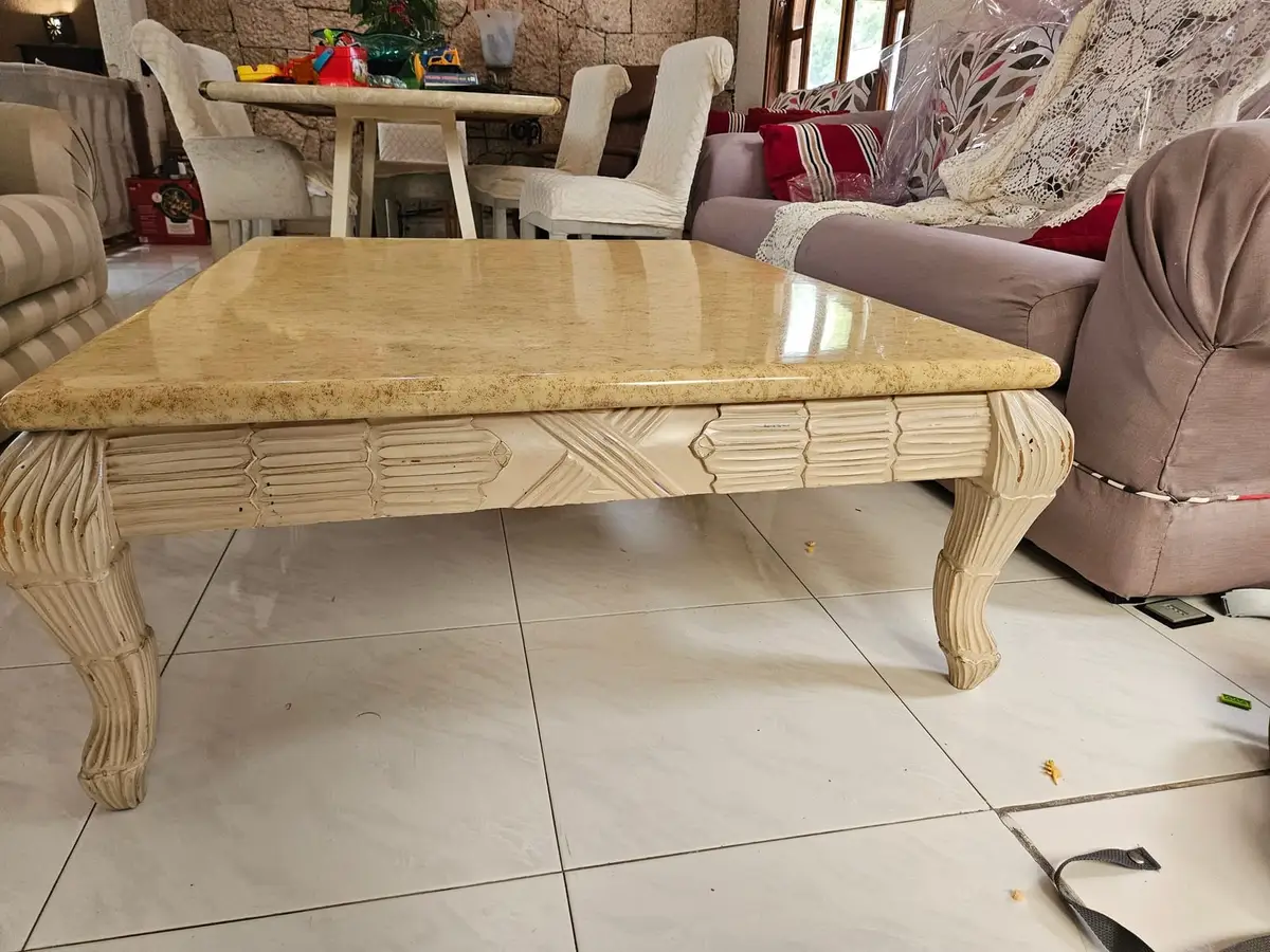 Mesa de centro de mármol — foto 1